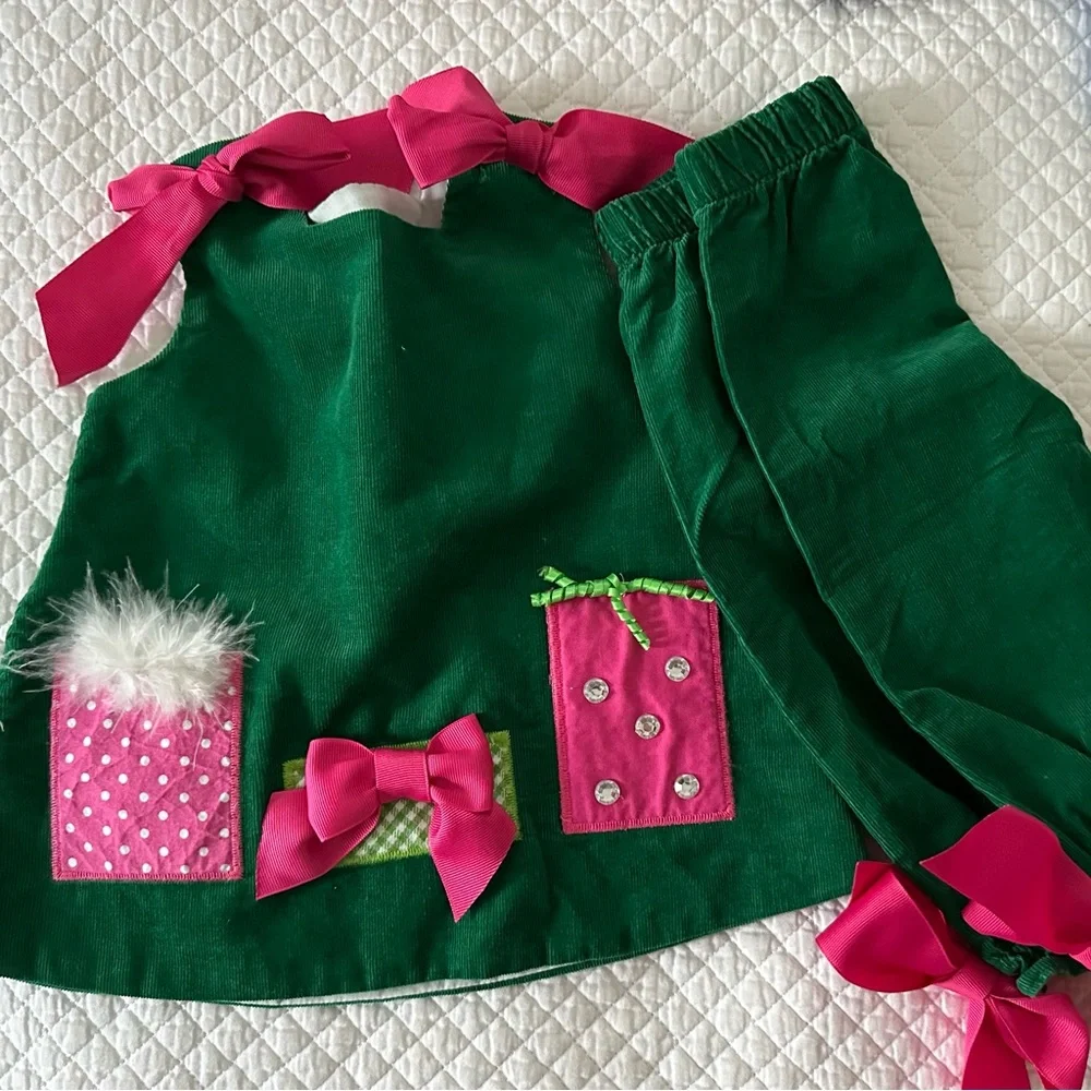 Bailey Boys Corduroy Two Piece Set with Bow Detail in Green and Pink Size 9M